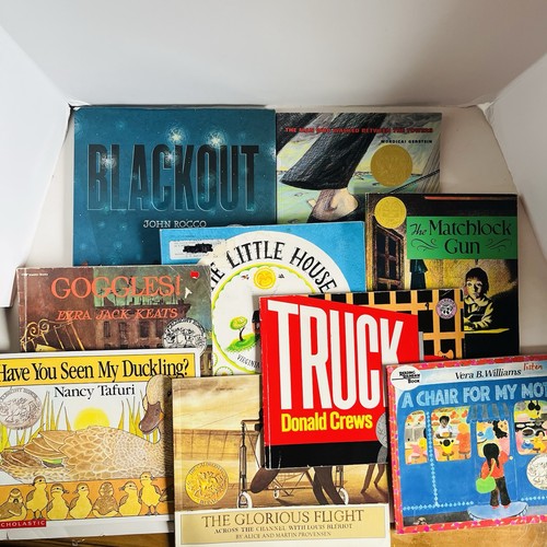 Caldecott award books lot - award,
